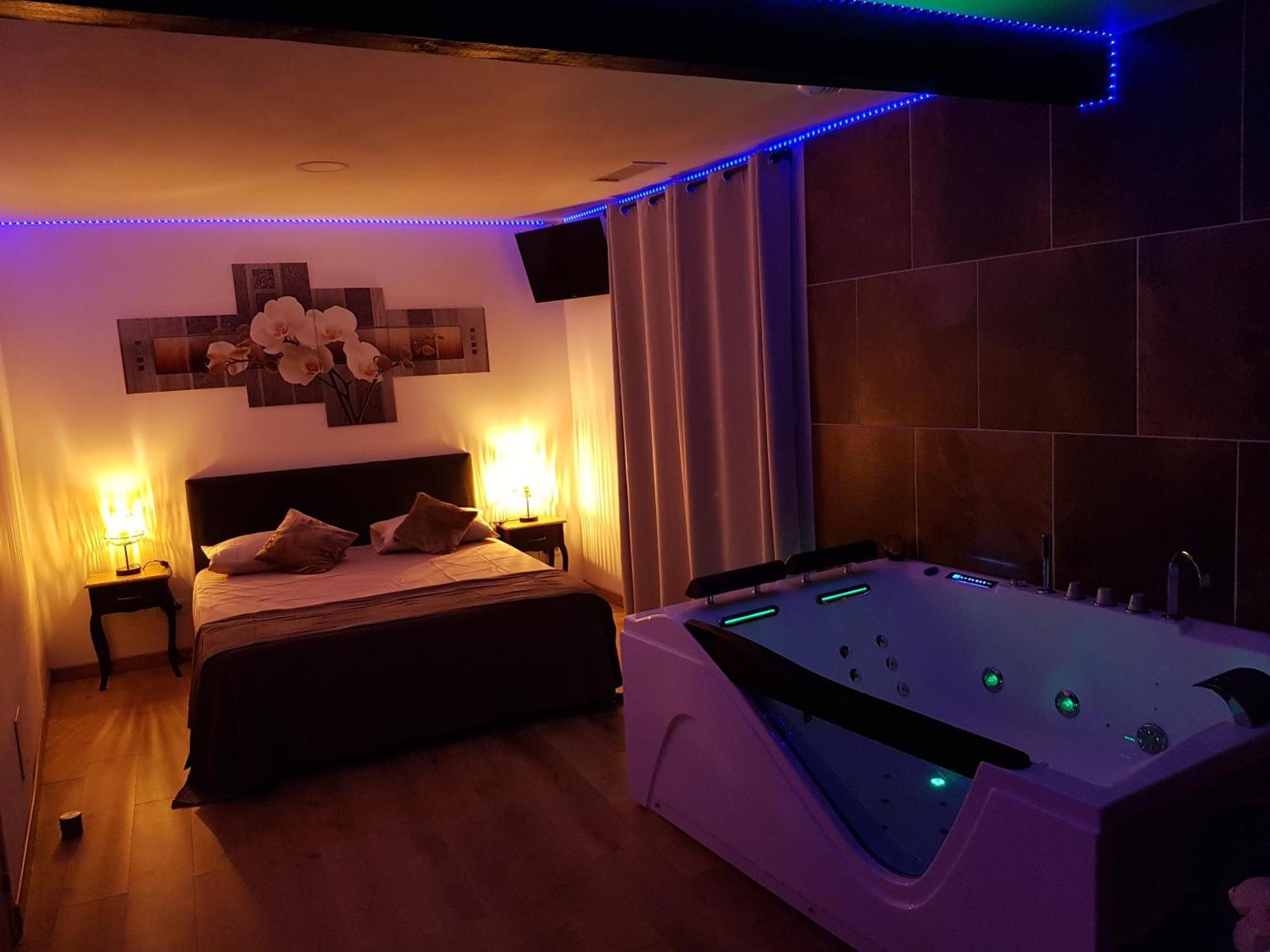 Love Room Jaccuzi Puisserguier Exteriér fotografie